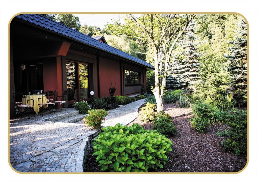Agat Hotel Лодз Екстериор снимка