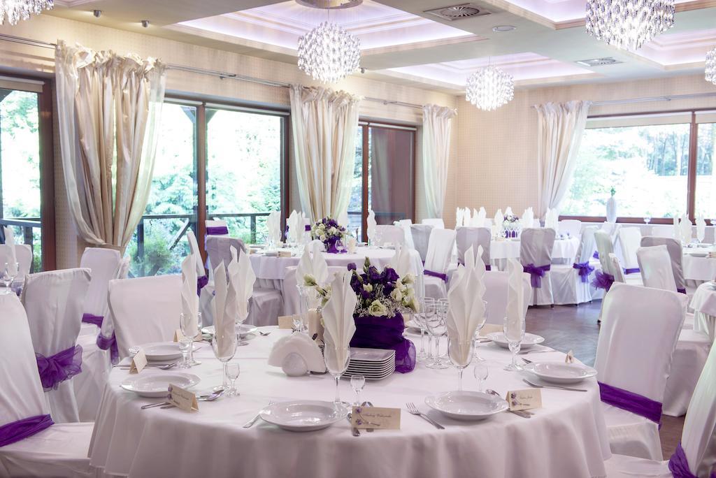Agat Hotel Лодз Екстериор снимка