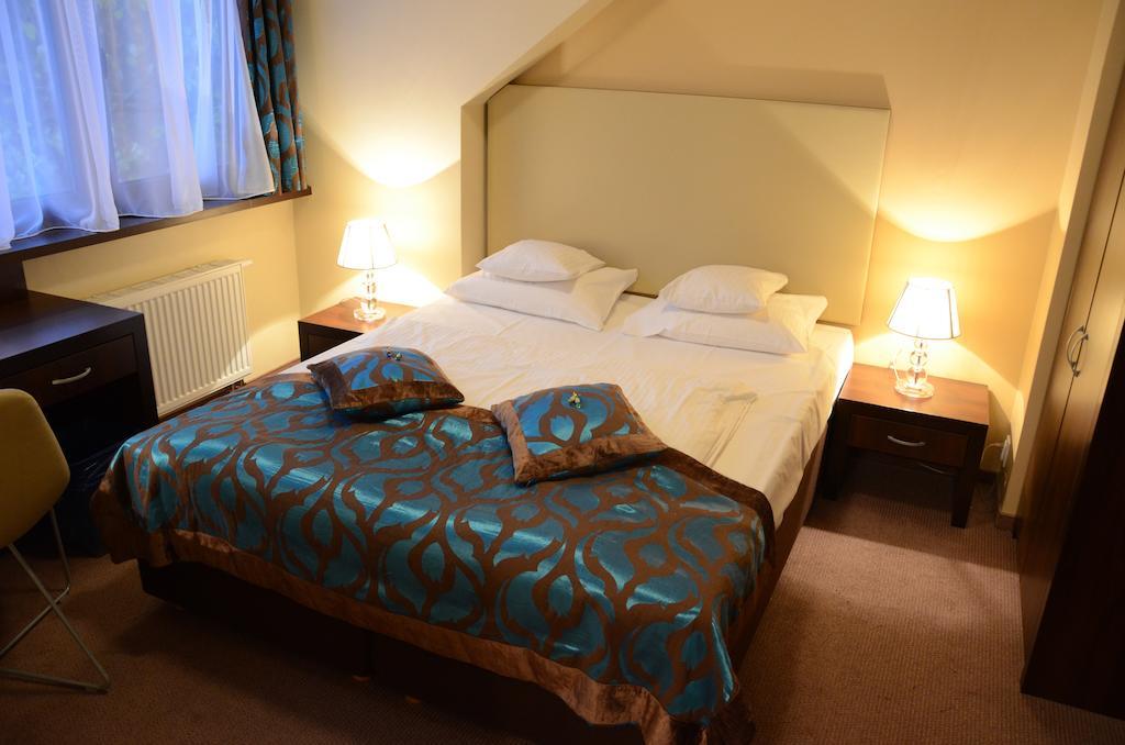 Agat Hotel Лодз Стая снимка