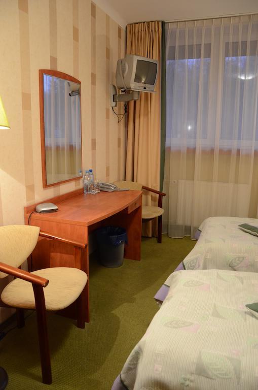 Agat Hotel Лодз Стая снимка