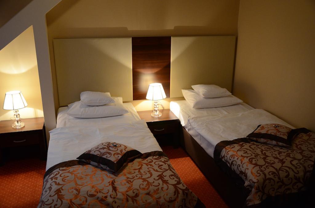 Agat Hotel Лодз Стая снимка
